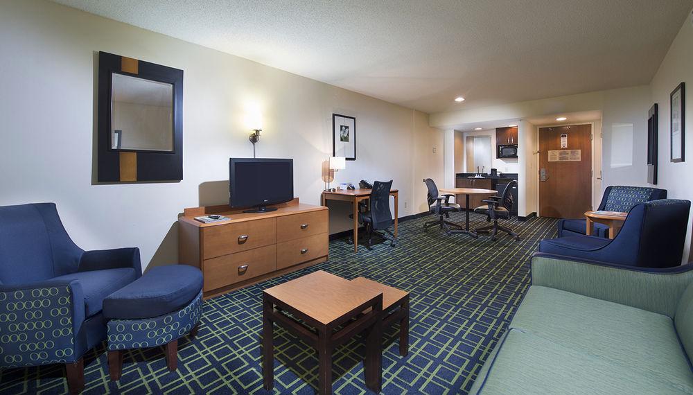 Fairfield Inn & Suites By Marriott Charleston Airport/Convention Center Север Чарлстон Экстерьер фото