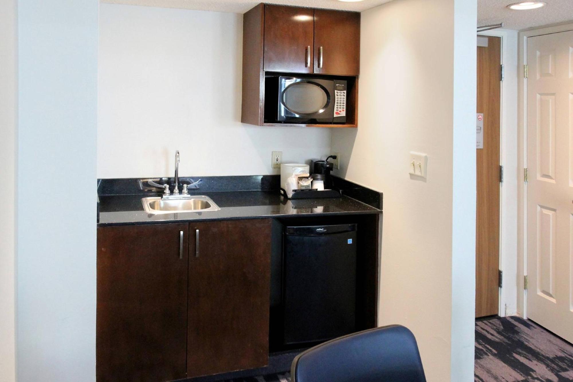 Fairfield Inn & Suites By Marriott Charleston Airport/Convention Center Север Чарлстон Экстерьер фото
