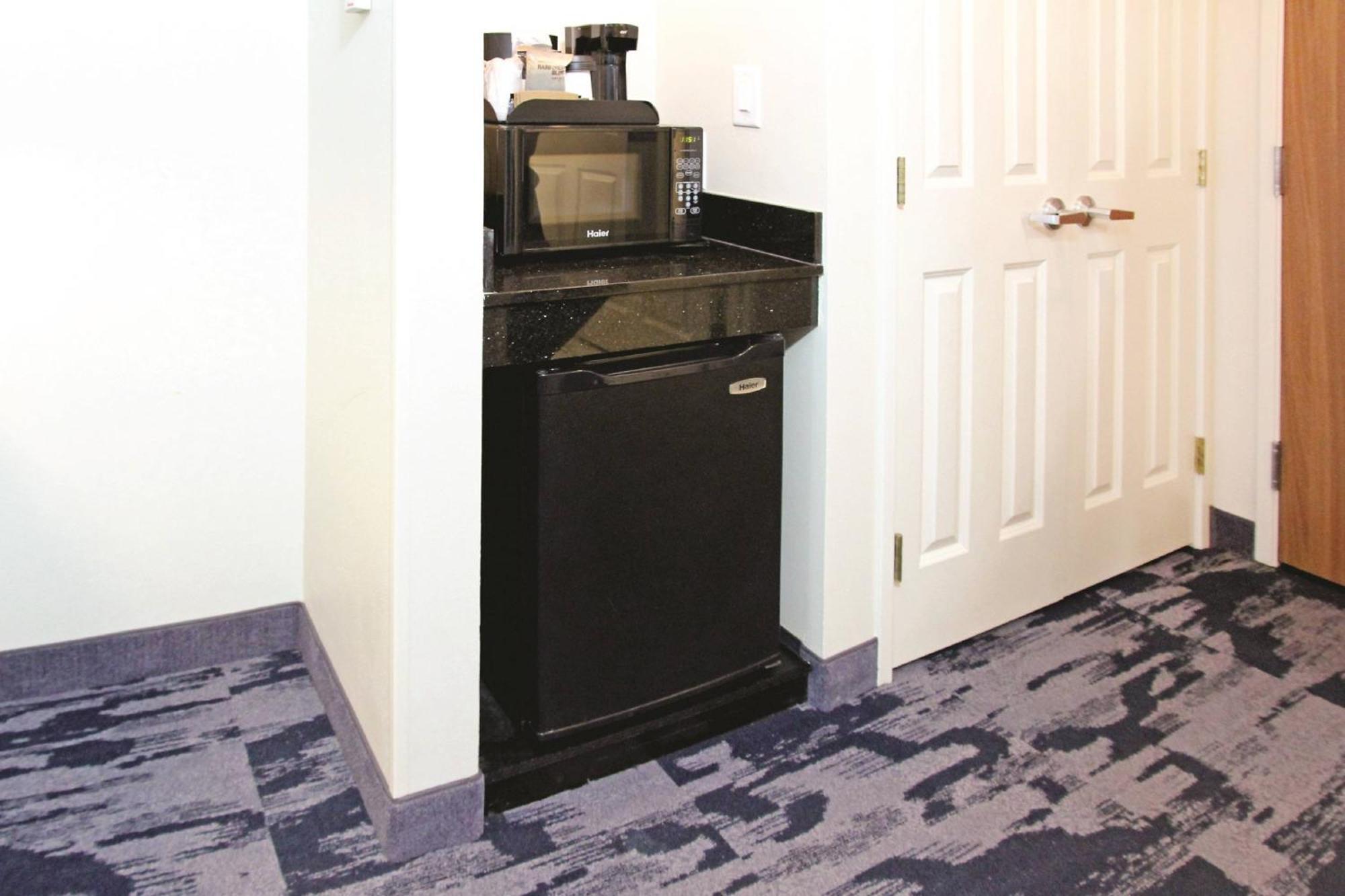 Fairfield Inn & Suites By Marriott Charleston Airport/Convention Center Север Чарлстон Экстерьер фото