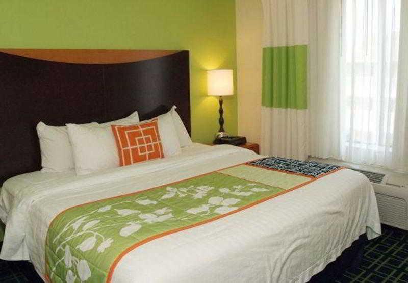Fairfield Inn & Suites By Marriott Charleston Airport/Convention Center Север Чарлстон Номер фото